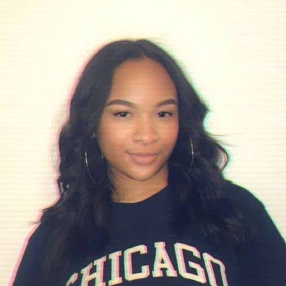 Meet your Posher, Taia